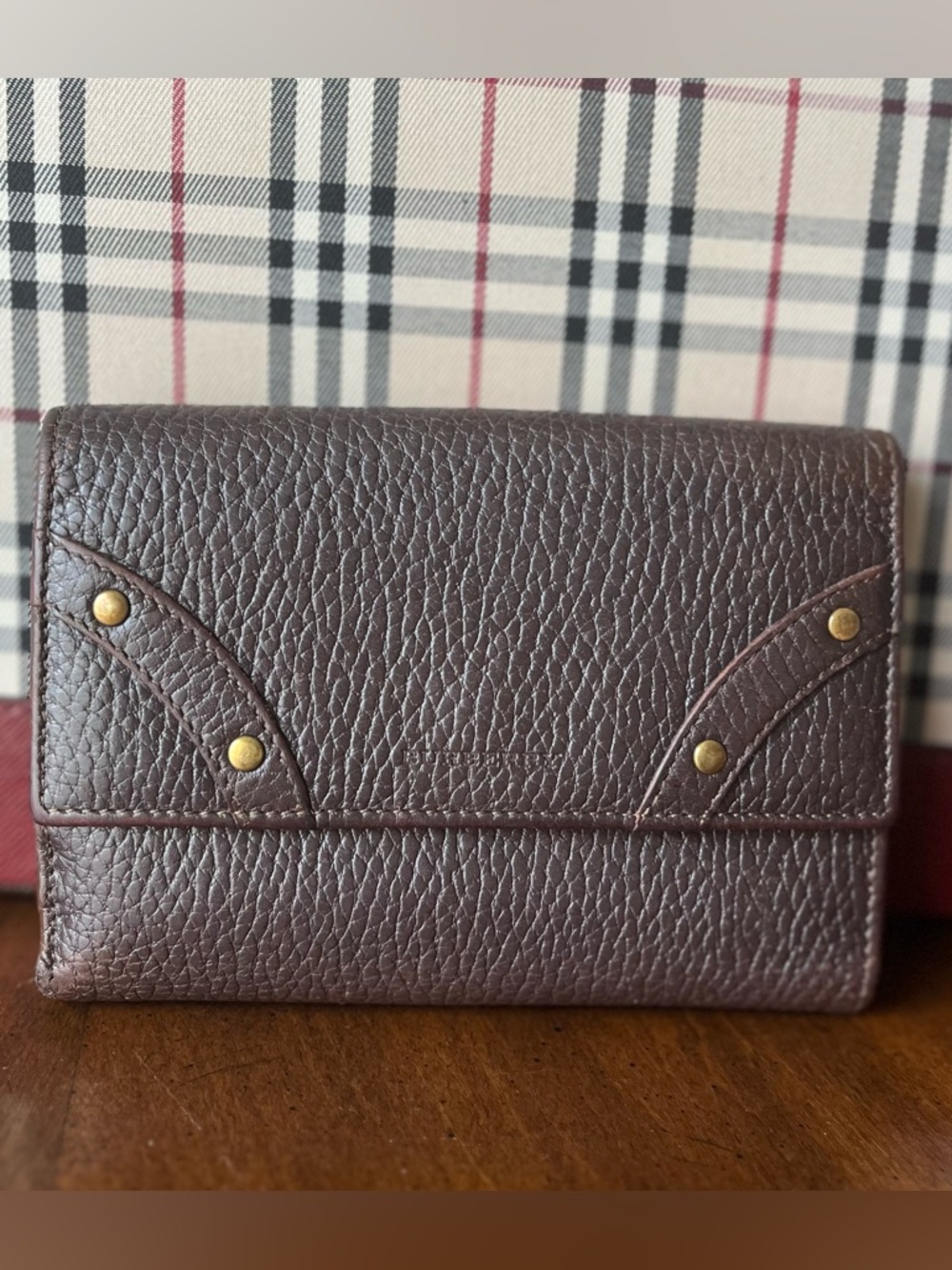 Burberry LondonTextured Brown Leather Snap Wallet in good vintage condition.